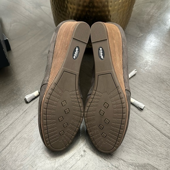 WOMEN'S DR. SCHOLLS DAKOTA WEDGE BOOTIES - Picture 3 of 8